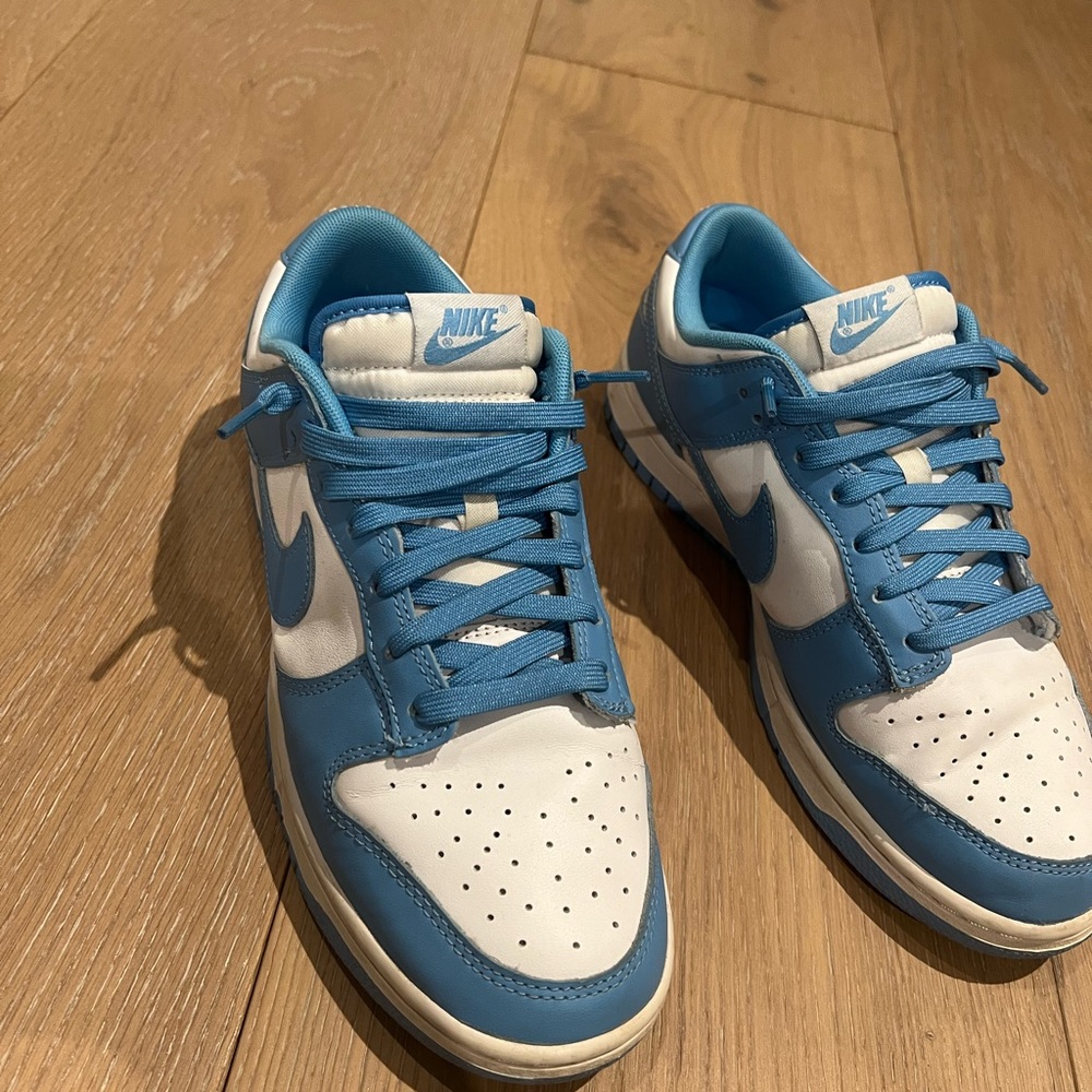 Nike dunk low university blue size 9
